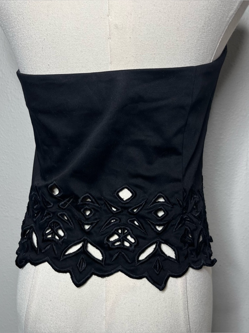 Y2K Vintage Cache Black Floral Cutout Halter Button Front Vest Top Whimsigoth - Picture 5 of 7
